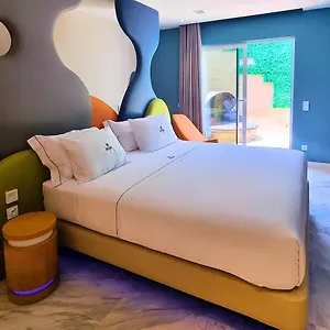 Love hotel Avenue - Lovely